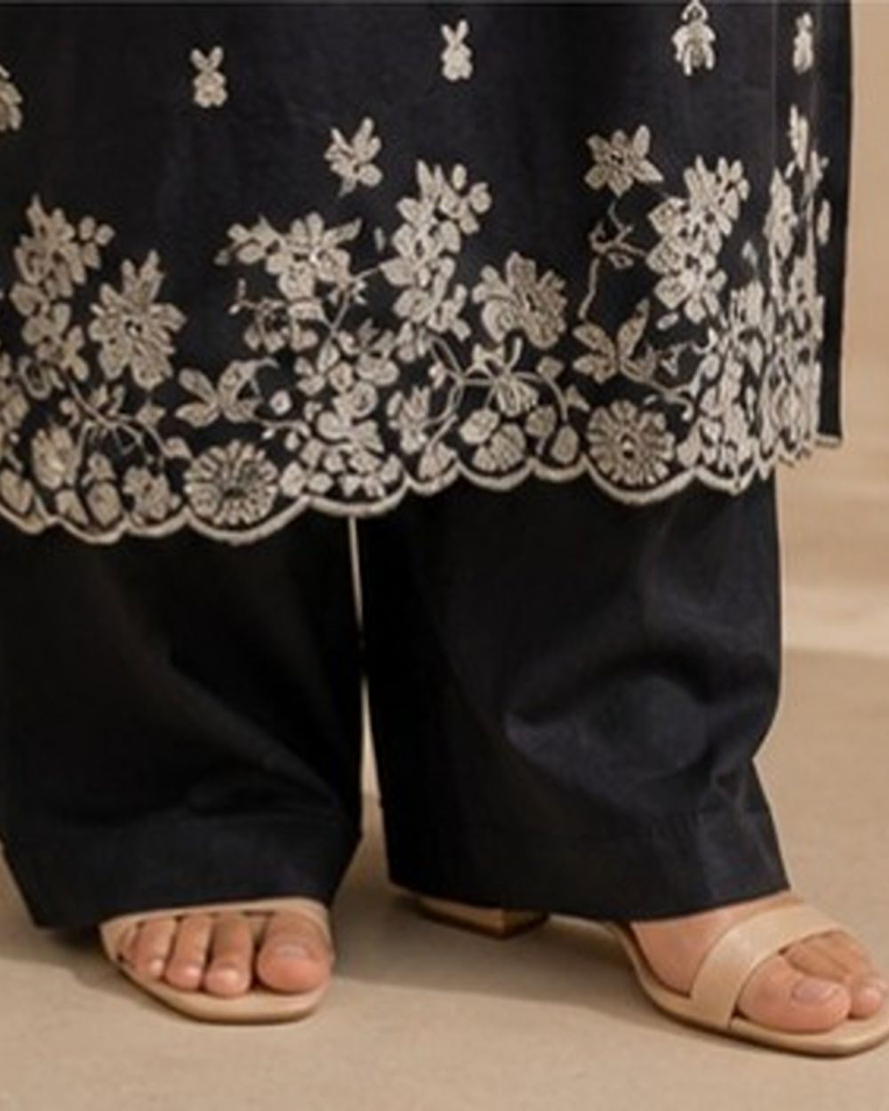 Charcoal Black with Ivory Embroidery Set AYLIN0038